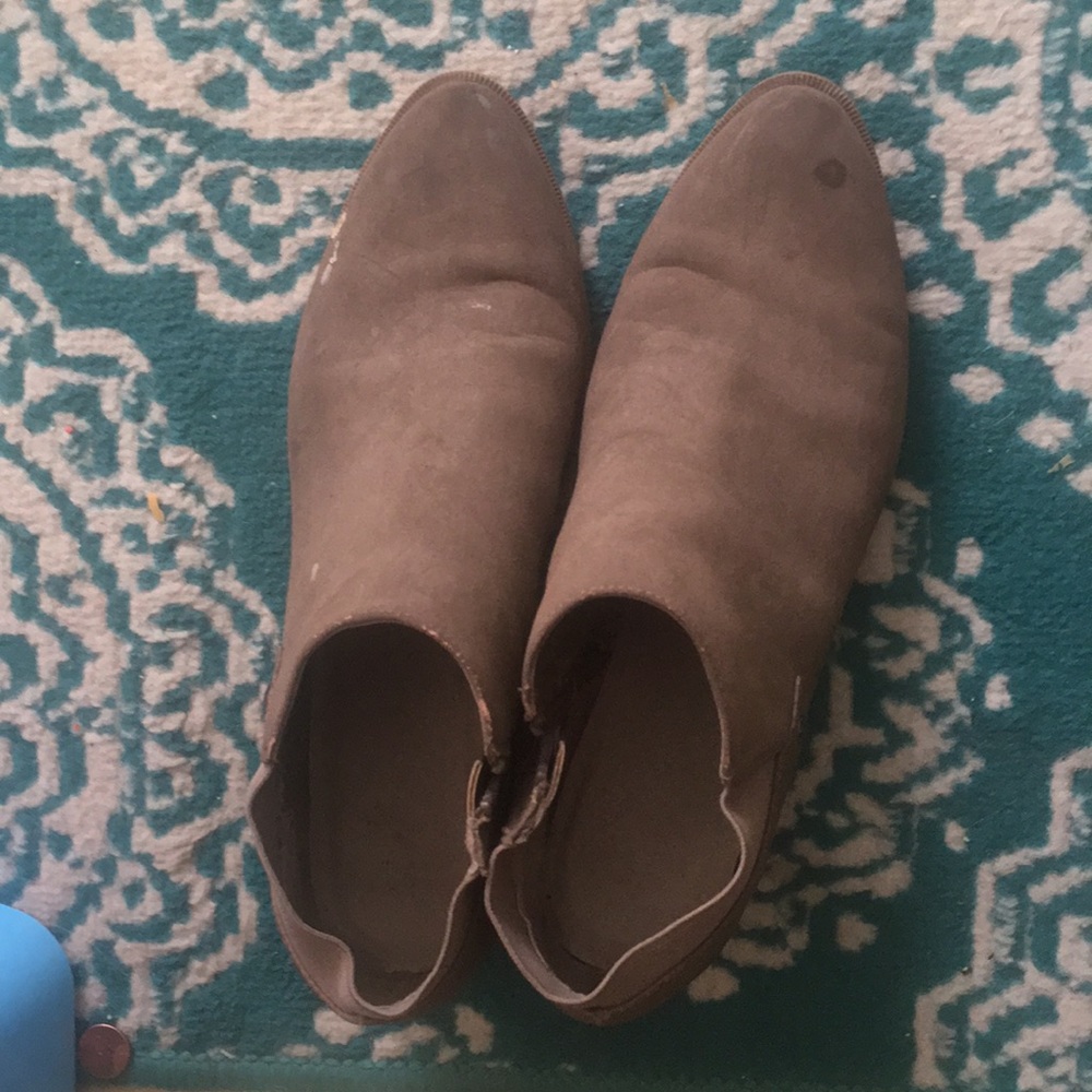 Boots size 10 Simply Vera Wang Boots